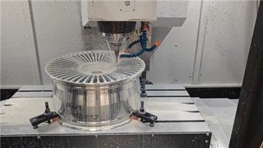 Wspieranie modernizacji przemysłowych: przypadki zastosowań w obróbce piast k...